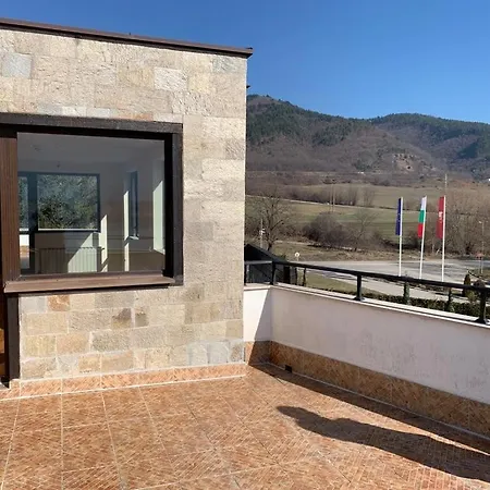 The Penthouse 4* Πράβετς